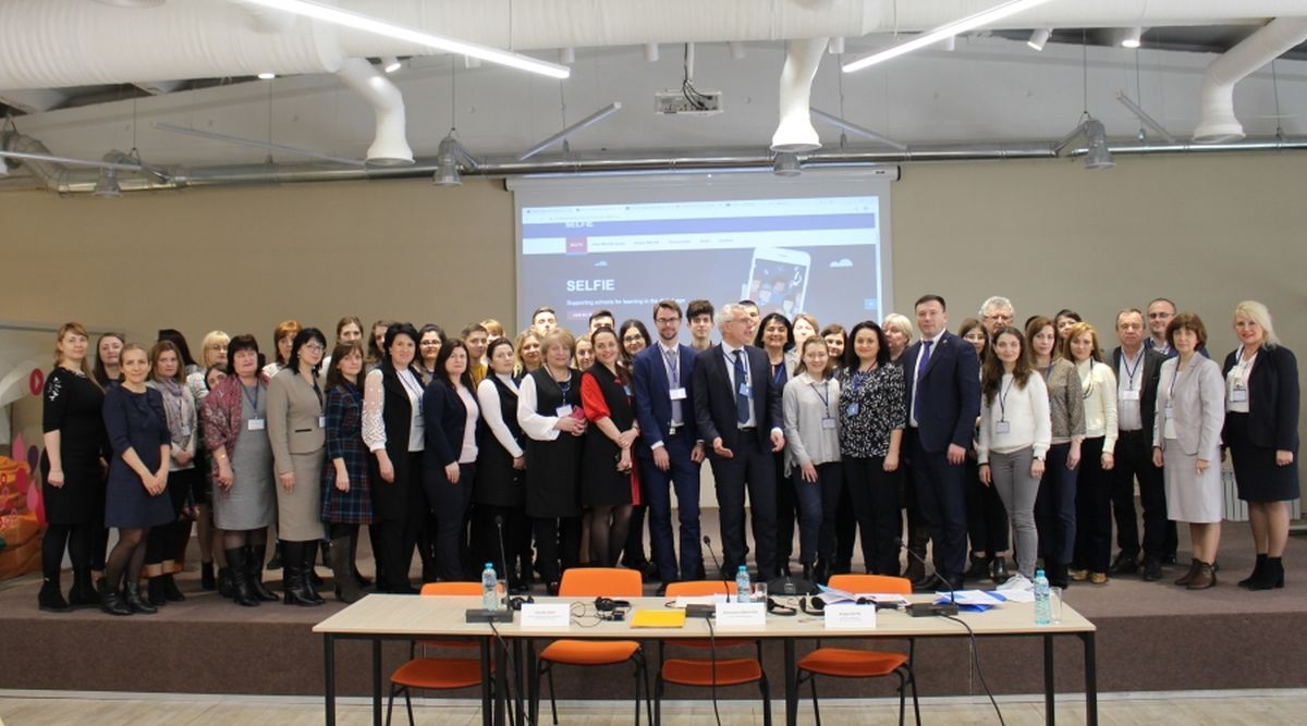 Atelier "Susţinerea învăţământului în şcoli în era digitală - şedinţa de lansare a instrumentului SELFIE în Republica Moldova"